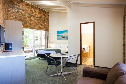 Leisure Inn Hotel Rockingham - Taree Accommodation 2