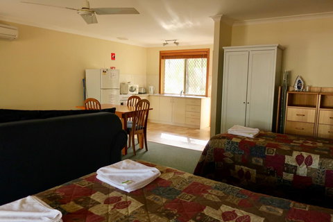 Travellers Rest Motel - Taree Accommodation 14