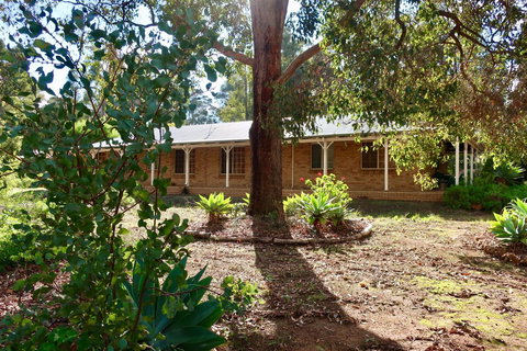 Travellers Rest Motel - Taree Accommodation 0