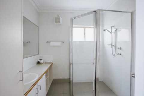 Canal Rocks Beachfront Apartments - Taree Accommodation 34