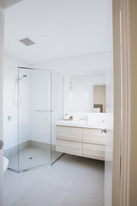 Canal Rocks Beachfront Apartments - Taree Accommodation 40