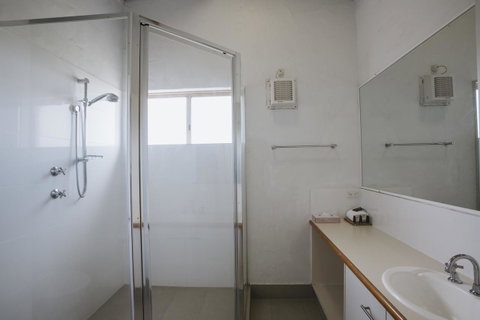 Canal Rocks Beachfront Apartments - Taree Accommodation 20