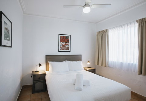 Canal Rocks Beachfront Apartments - Taree Accommodation 7