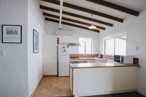 Canal Rocks Beachfront Apartments - Taree Accommodation 21