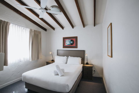Canal Rocks Beachfront Apartments - Taree Accommodation 14