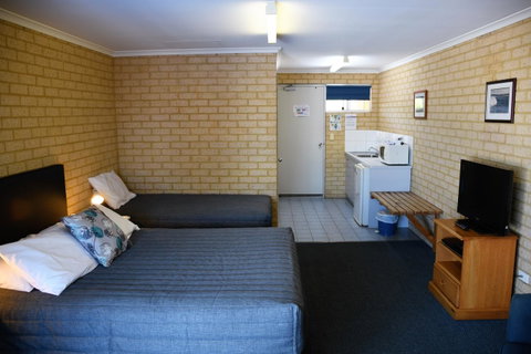 Kalbarri Seafront Villas - Taree Accommodation 27