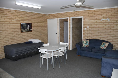 Kalbarri Seafront Villas - Taree Accommodation 15