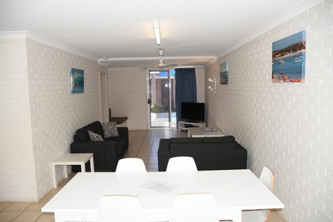 Kalbarri Seafront Villas - Taree Accommodation 25