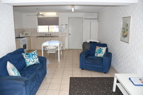 Kalbarri Seafront Villas - Taree Accommodation 12