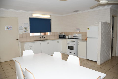 Kalbarri Seafront Villas - Taree Accommodation 21