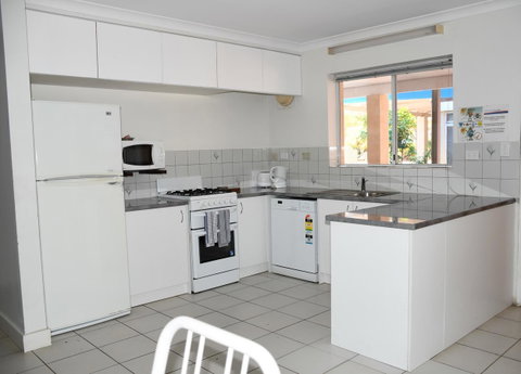 Kalbarri Seafront Villas - Taree Accommodation 6