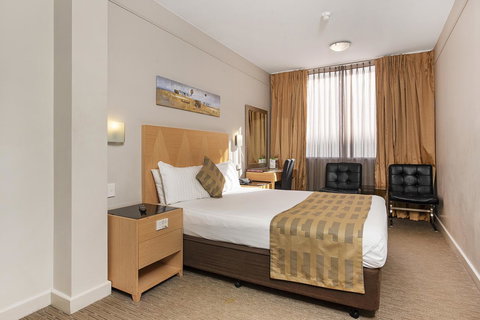 Quality Hotel Ambassador Perth - Taree Accommodation 21