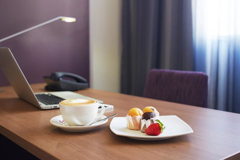 Quality Hotel Ambassador Perth - Taree Accommodation 11