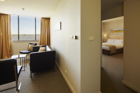 Quality Hotel Ambassador Perth - Taree Accommodation 24