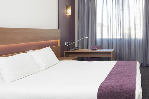 Quality Hotel Ambassador Perth - Taree Accommodation 5