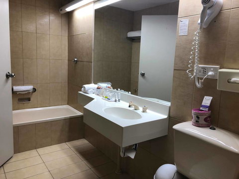 Quality Hotel Ambassador Perth - Taree Accommodation 20