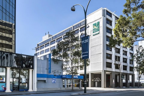 Quality Hotel Ambassador Perth - Taree Accommodation 1