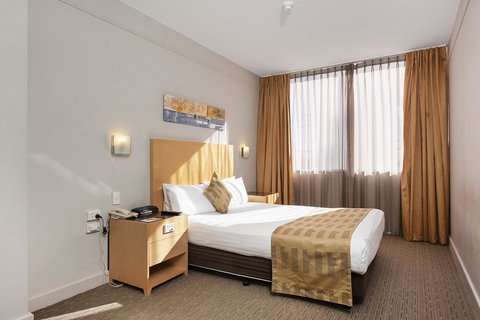Quality Hotel Ambassador Perth - Taree Accommodation 26