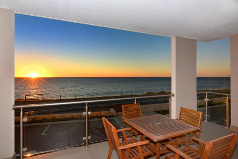 Bunbury Seaview Apartments - Taree Accommodation 2
