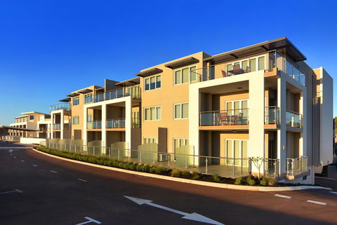 Bunbury Seaview Apartments - Taree Accommodation 24