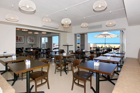 Bunbury Seaview Apartments - Taree Accommodation 31