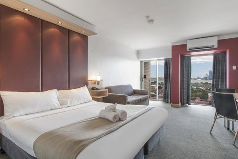 Metro Hotel Perth - Taree Accommodation 0
