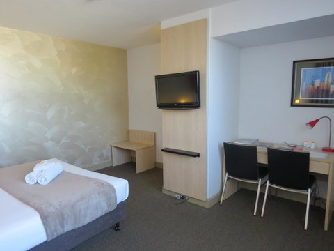 Metro Hotel Perth - Taree Accommodation 42
