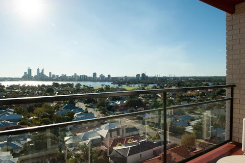 Metro Hotel Perth - Taree Accommodation 6