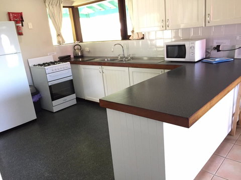 Beachside Prevelly Villas - Taree Accommodation 21