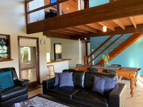 Beachside Prevelly Villas - Taree Accommodation 18