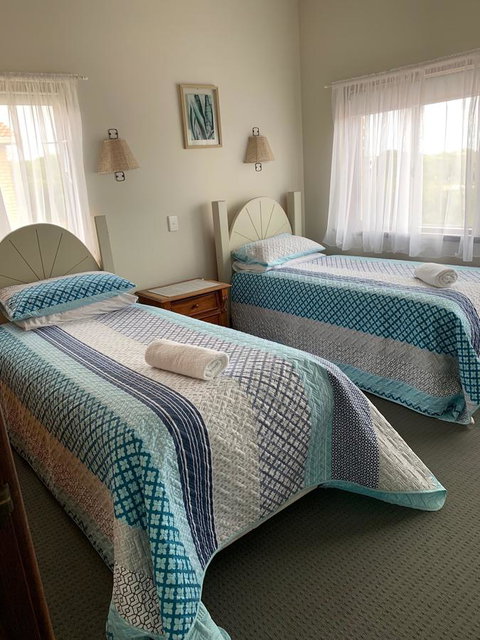 Beachside Prevelly Villas - Taree Accommodation 23