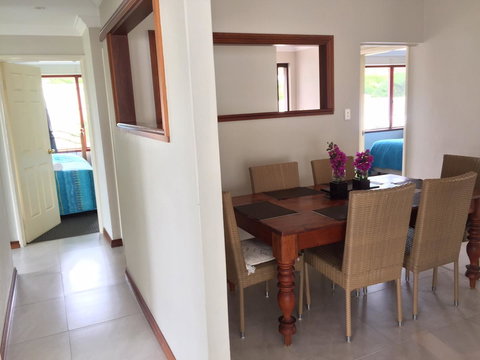 Beachside Prevelly Villas - Taree Accommodation 39