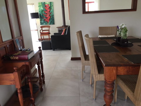 Beachside Prevelly Villas - Taree Accommodation 35