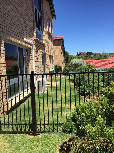 Beachside Prevelly Villas - Taree Accommodation 33