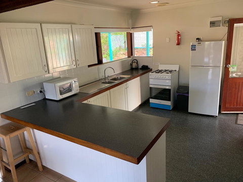 Beachside Prevelly Villas - Taree Accommodation 14