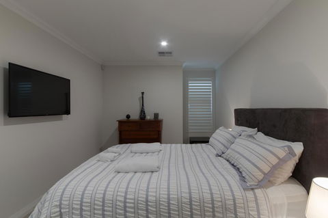 Epsom On Swan Bed & Breakfast - Taree Accommodation 13
