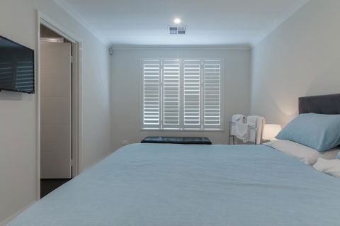 Epsom On Swan Bed & Breakfast - Taree Accommodation 9