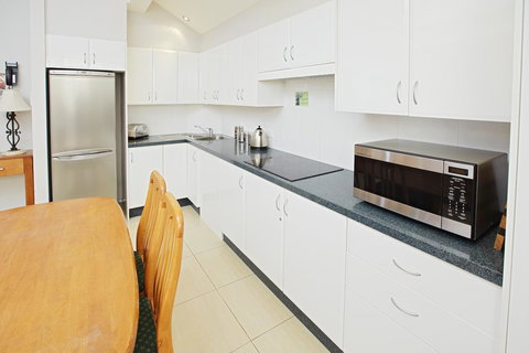 Jesmond Executive Villas - Taree Accommodation 24