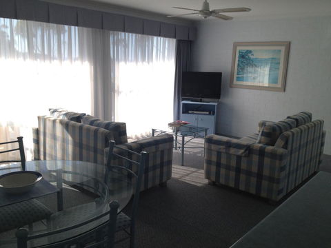 Breakers Apartments - Taree Accommodation 13