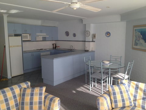 Breakers Apartments - Taree Accommodation 11