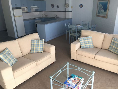 Breakers Apartments - Taree Accommodation 9