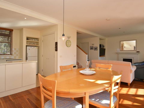 Villa 2br Prosecco Villa Located Within Cypress Lakes Resort - Taree Accommodation 6