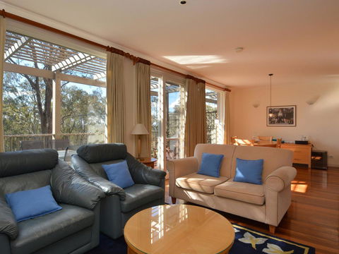 Villa 2br Prosecco Villa Located Within Cypress Lakes Resort - Taree Accommodation 3