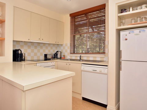 Villa 2br Prosecco Villa Located Within Cypress Lakes Resort - Taree Accommodation 8