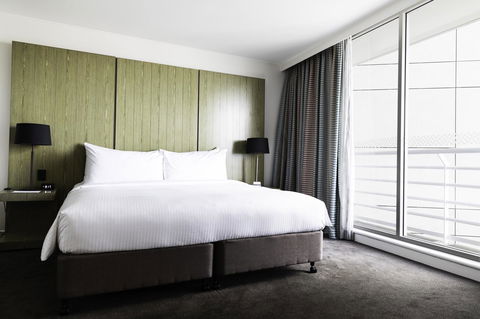 Hyatt Regency Sydney - Taree Accommodation 13