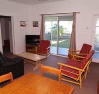 Fleur Cottage 7 Willow Street - Taree Accommodation