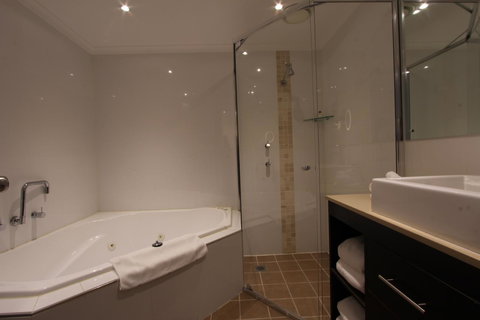 Crowne Plaza Hawkesbury Valley, An IHG Hotel - Taree Accommodation 10