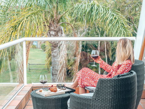 Waves Byron Bay - Taree Accommodation 19