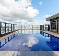 Japanese Style waterfront apt wt rooftop pool - Taree Accommodation