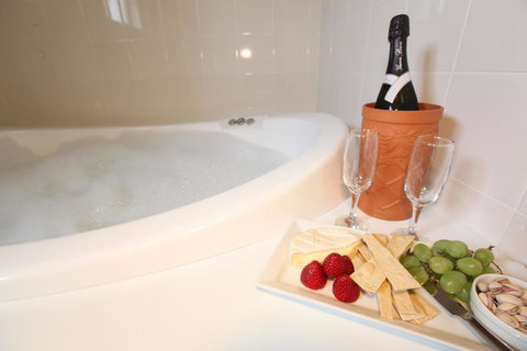 Great Escape Lofts - Taree Accommodation 27